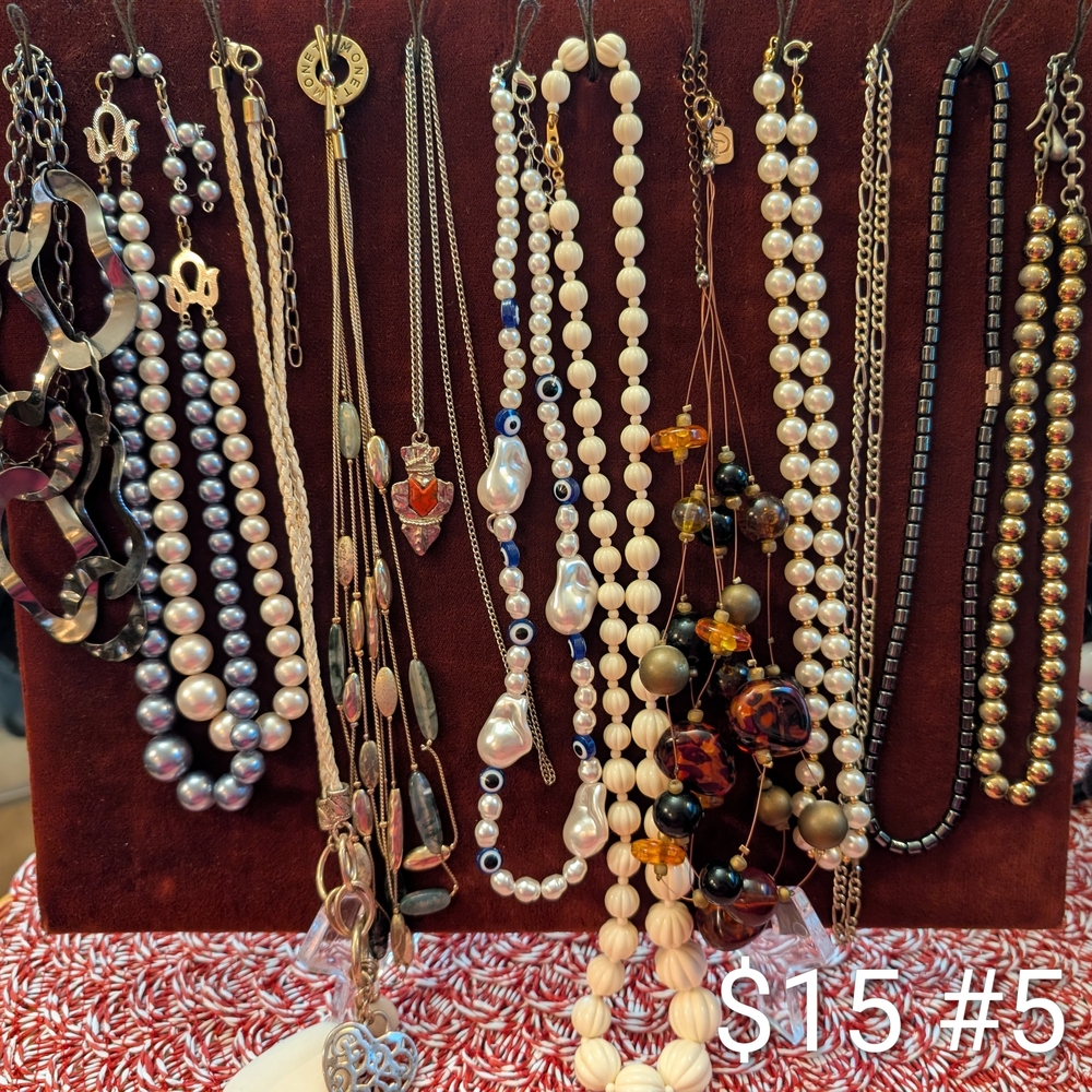 Elegant Multi-Color Pearl Necklace Set